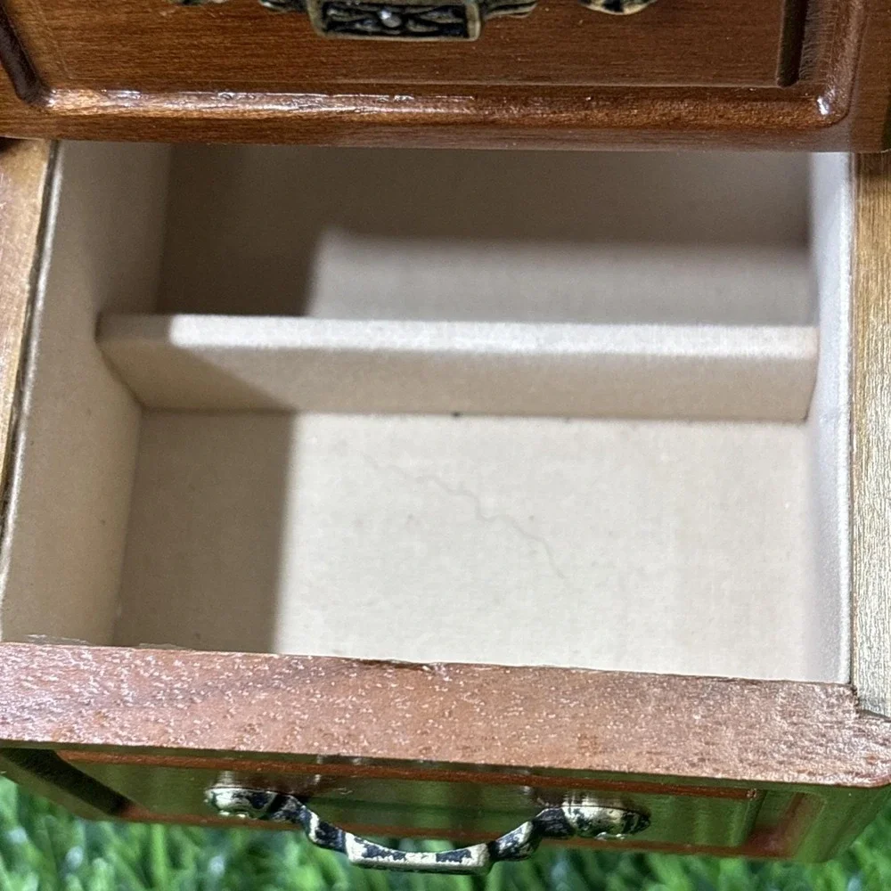 Vintage‎ Wooden Jewelry Box Double Glass Doors Music Box Brass Tone READ